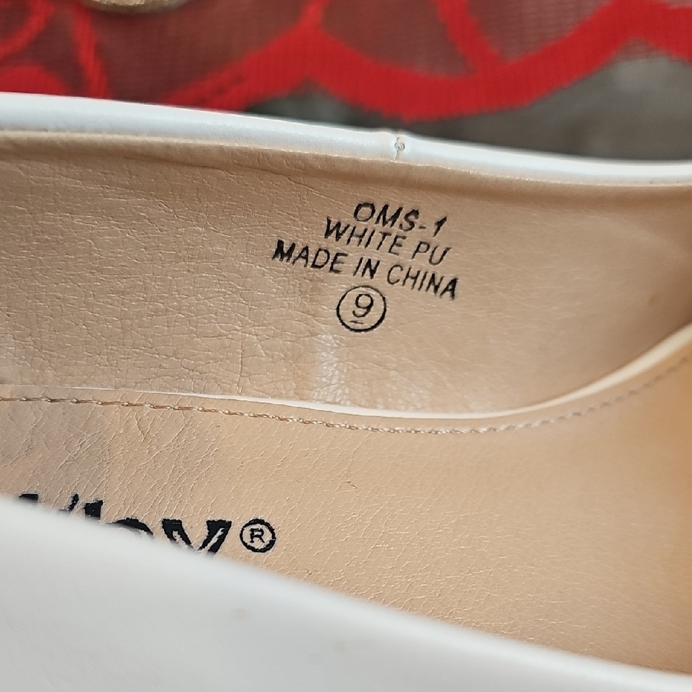 Elegant White Women's Heels - Picture 3 of 8